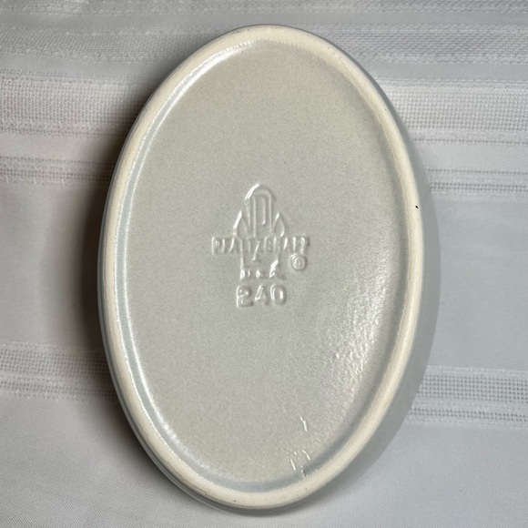Pfaltzgraff Yorktowne 7”‎ Oval Baker 240 Made in USA Discontinued Piece EUC - Picture 3 of 9